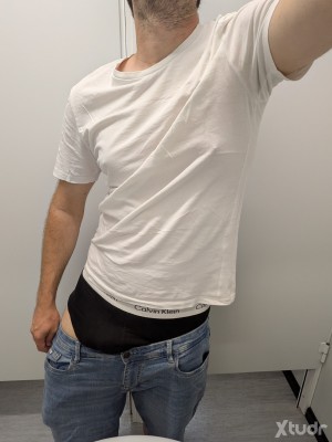 Xtudr - xploring: I want to explore a bit. I like it when you jerk me off and give me edging, when you touch my body and I like it when you ...