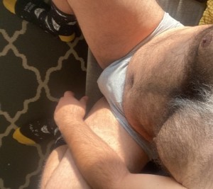 Xtudr - Busco_pringado: Busco sumiso pringadillo para ponerlo a mis pies