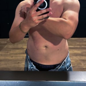 Xtudr - Sumiso_1995: I'm into bondage, humiliation, feet/socks/sneakers, pissing, spanking, torture, tit torture, cock and ball torture, spi...
