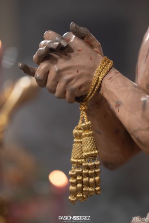 Xtudr - TheHound: Hola buenas, busco dominante, que sepa atar(opcional) y me obligue a hacer cosas.
Roles de dominante-sumiso.