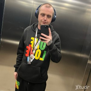 Xtudr - kieron87: Just a normal lad looking for fun and new friends I’m down to earth and get a long with anyone don’t be shy and drop me a ...
