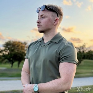 Xtudr - glenmills: Swimming, running, exercising, volleyball, tennis.