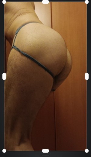 Xtudr - bcn34wapo: Me gusta chupar una polla madura bajo una barriga y correrse en mi cara. Me gusta que me usen.  Y que me compartan 2 madu...