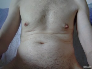 Xtudr - SumErik47: sumiso con buena polla y culo entregado.
pinzas pezones, ballstreghting, dildos.
