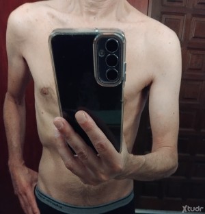 Xtudr - Albert01: Dominante en busca de sumisos. Afecto y exigencia