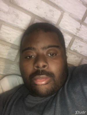 Xtudr - DetroitFinest28: Hello I'm Jalen I'm new here searching for love and a special friend