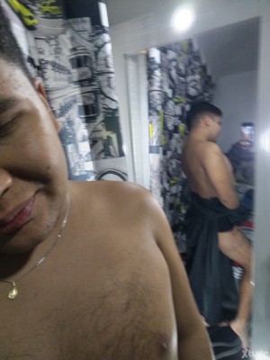 Xtudr - Deivy: I'm a young submissive man with little experience.