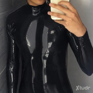 Xtudr - rmn_jzr: yo latino, sumiso, versátil, busco amo dominante