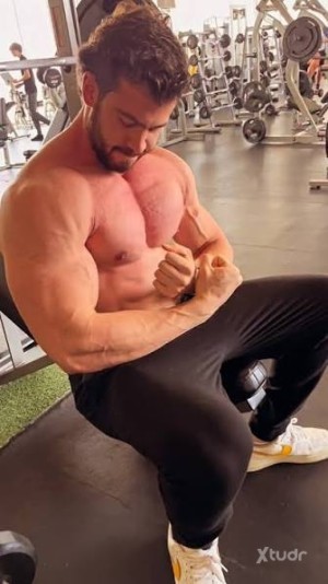 Xtudr - WHITEGORILLAXXL: TO TRAUMATIZE AND OBSESS FAGGOTS AND BITCHES
I'M A VENEZUELAN, THE MOST HETERO, PERVERTED, BIG-DICKED, VERY DOMINAN...