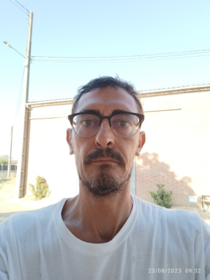 Xtudr - tauma: Este fin de semana estaré en Madrid. Disponible y sin sitio. soy sadomasoca por naturaleza, y sumiso y dominante según el mom...