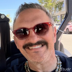 Xtudr - george1971: I like to find a guy to b with hang out see what develops weakness for Arab, middle eastern, Turkish, Muslim Egyptian me...