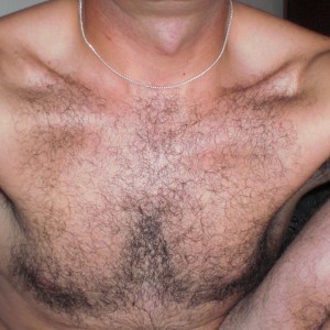 Xtudr - oscar3069: I'm a normal guy around 70kg and 1.80m with hair on my body.