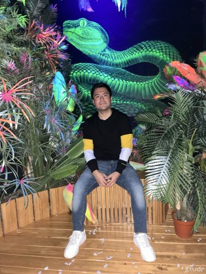 Xtudr - Jrdj: Alguien para hacerle ballbusting? 