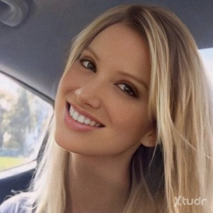 Xtudr - AllAboutBritt: I want a love that feels like a road trip with the windows down, open road, wind blown hair and 70s rock music on the...