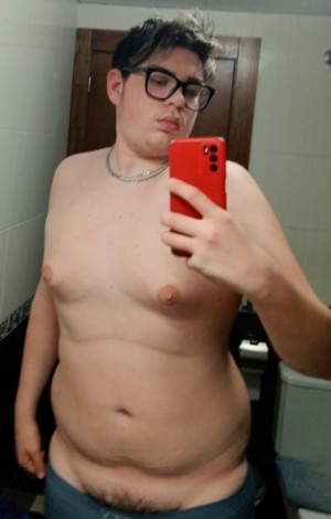 Xtudr - Hnjjgć: Hola buenas noches en canta jugar con los juguetes sexuales con las pollas de plástico 
