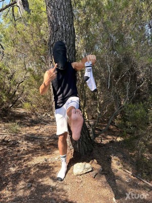 Xtudr - straightDomXL: Hetero dominante masculino y pollon
Mi Telegram y mi twiter @StraightDomXL. Háblame si quieres estar q mis pies si su...