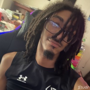 Xtudr - Javier_twink: Im just looking for hook ups and trading pics