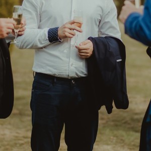 Xtudr - Xperiencias: Normal guy new to this. I'm looking for someone who knows what they're doing and can introduce me to this world. Open t...