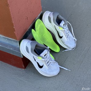 Xtudr - MOVEUP: Top 100% for Move Up Tres Cantos.
If you train at Move Up, you have big feet, long toes, and wear Nike running shoes made of...