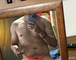Xtudr - PutitoHum: Submissive. I like being humiliated from the first message, talk dirty to me and treat me like the slut I am.
Limits: Sca...