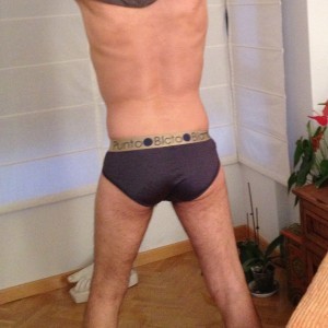 Xtudr - semaba: Tall, rather thin but with a good ass