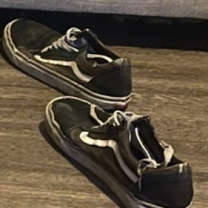 Xtudr - Pablego: I'm a sub looking for young doms to serve. :) 