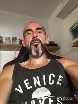 Xtudr - DOMINARTE: I like to dominate.