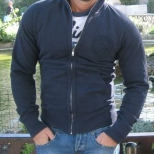 Xtudr - Tu_amo: Uncle with experience looking for apprentices. I respect limits. Nothing extreme.