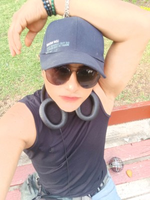 Xtudr - MirafloresLimaPeru29: Hola 👋🏻 soy un chico pasivo de 29 años simpático delgado de Miraflores lima Perú 🇵🇪 si vienes por mi ciudad y ...