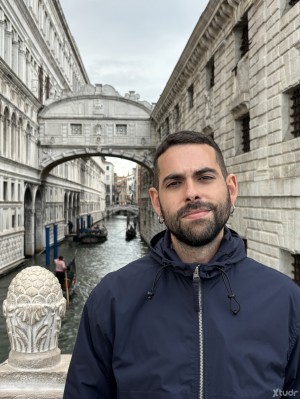 Xtudr - TUTRANCAMON: Versatile pervert. Well-endowed. Only safe sex. I smoke. I have a belly. I dance badly and fuck worse. Very submissive....