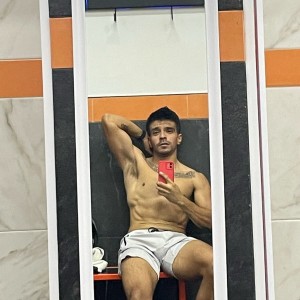 Xtudr - IRKEN: I'm looking for submissive puppies/slaves willing to serve and give me control of their lives, truly serving beyond sex!
ONLY...