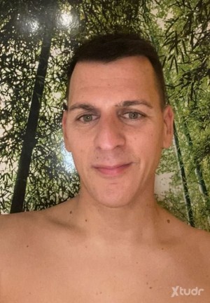 Xtudr - Roky69: Busca amistat, sinó tens foto ni hem parlis...