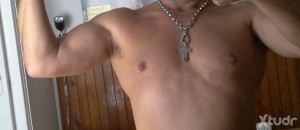 Xtudr - hotbull: Buscando pasarlo bien juntos , y si va a más pues mejor ! 
Me ponen mucho los cachorritos entregados y sumisos ! Me encanta...