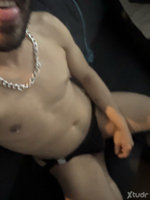 Xtudr - culotrgon: Novice submissive looking for a dominant man to instruct and dominate him