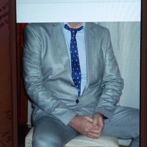 Xtudr - amodomest: Discreet uncle and stud. Dominant and top in bed. With BDSM experience and equipment.