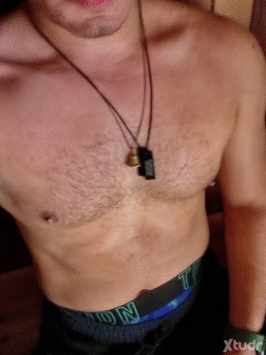 Xtudr - college: University guy working on bulking up/exercising. Currently exploring where I fit in this area of life. Happy to have some g...