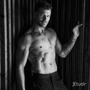 Xtudr - Heesay: Hello, I'm a dominant top and I can be a bottom as well. I'm into taking control of my submissive bottoms. I love nipple pla...