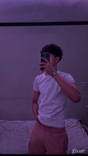 Xtudr - AndresinChango: I'm a very young and virgin guy who desperately wants to be dominated. I'm a latino with a lot of sex drive.