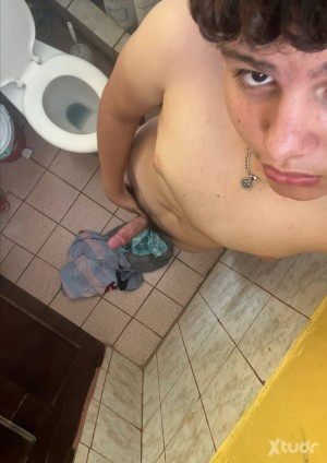 Xtudr - Alom: 