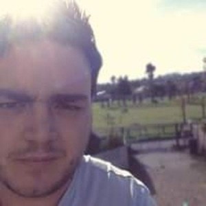 Xtudr - Rainpal: I am looking for anything that’ll make me feel alive and passionate. 
Kindness is important. 