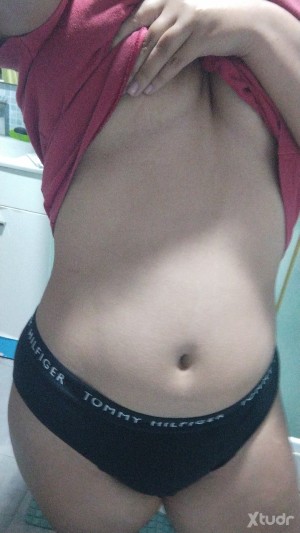 Xtudr - MiloPurpplePuppy: Chico Sumiso en una relación abierta. 
Sobretodo busco integrarme en la comunidad con mi pareja y hacer amigos pup...