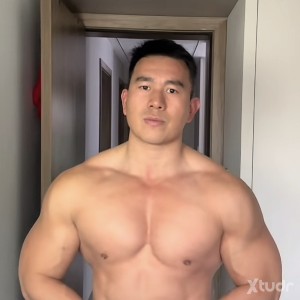 Xtudr - 7nopmwr1: I'm looking for friends to play some hot online videos with