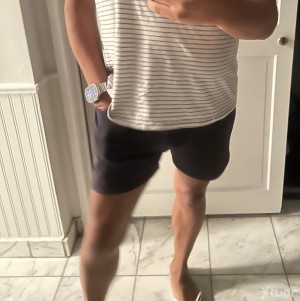 Xtudr - OCjockpussy: Smooth athletic bottom. Generally into straight, Bi or chill dudes any age. Generally like older. But young is fine, es...