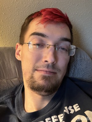 Xtudr - AshCinder: Just a pup in his 30s looking for more kinky friends to have fun times with.