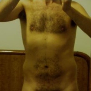 Xtudr - ocasional74: Attractive heterosexual with a normal body looking to receive a massage, preferably from a helpful and obedient little ...