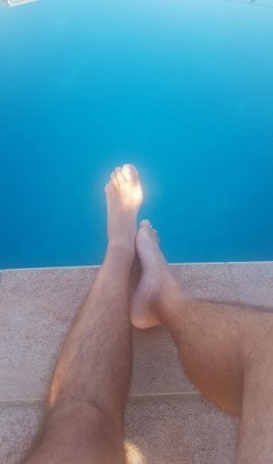 Xtudr - ptous: I'm bisexual, shy and at the same time vicious. Without previous experience with men. I would like to try, both as a bottom a...