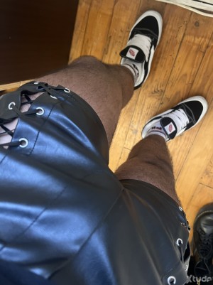 Xtudr - Alejandro1498: Looking for submissive men for sessions or something steady. I have a place sometimes.