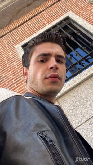 Xtudr - masternoctss: XL. El puto amo del barrio
Obedece, estupida! 
𝕭𝖎𝖟𝖚𝖒 642 71 4 .348