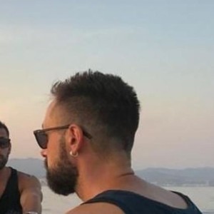 Xtudr - Morbazoafull: Handsome dominant man, bastard and a big penis that drives you crazy. What else do you want?
I'm looking for perversio...