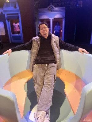 Xtudr - AdrianSum24: I'm a Passive-Submissive boy. I like BDSM. But apart from that, I'm a boy looking for my other half. I like Anime and M...